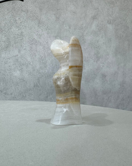 ONYX ANGEL CARVING 01