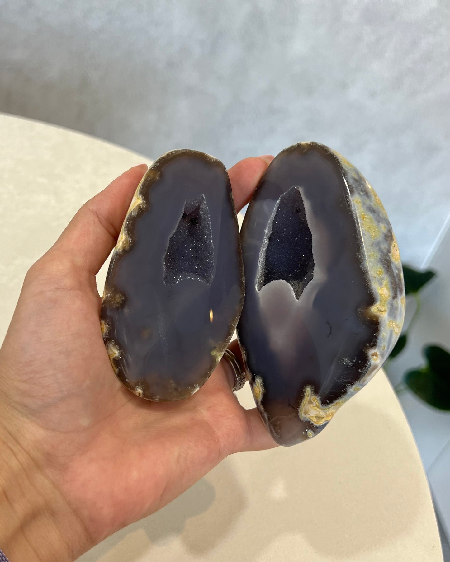 AGATE PAIR 01