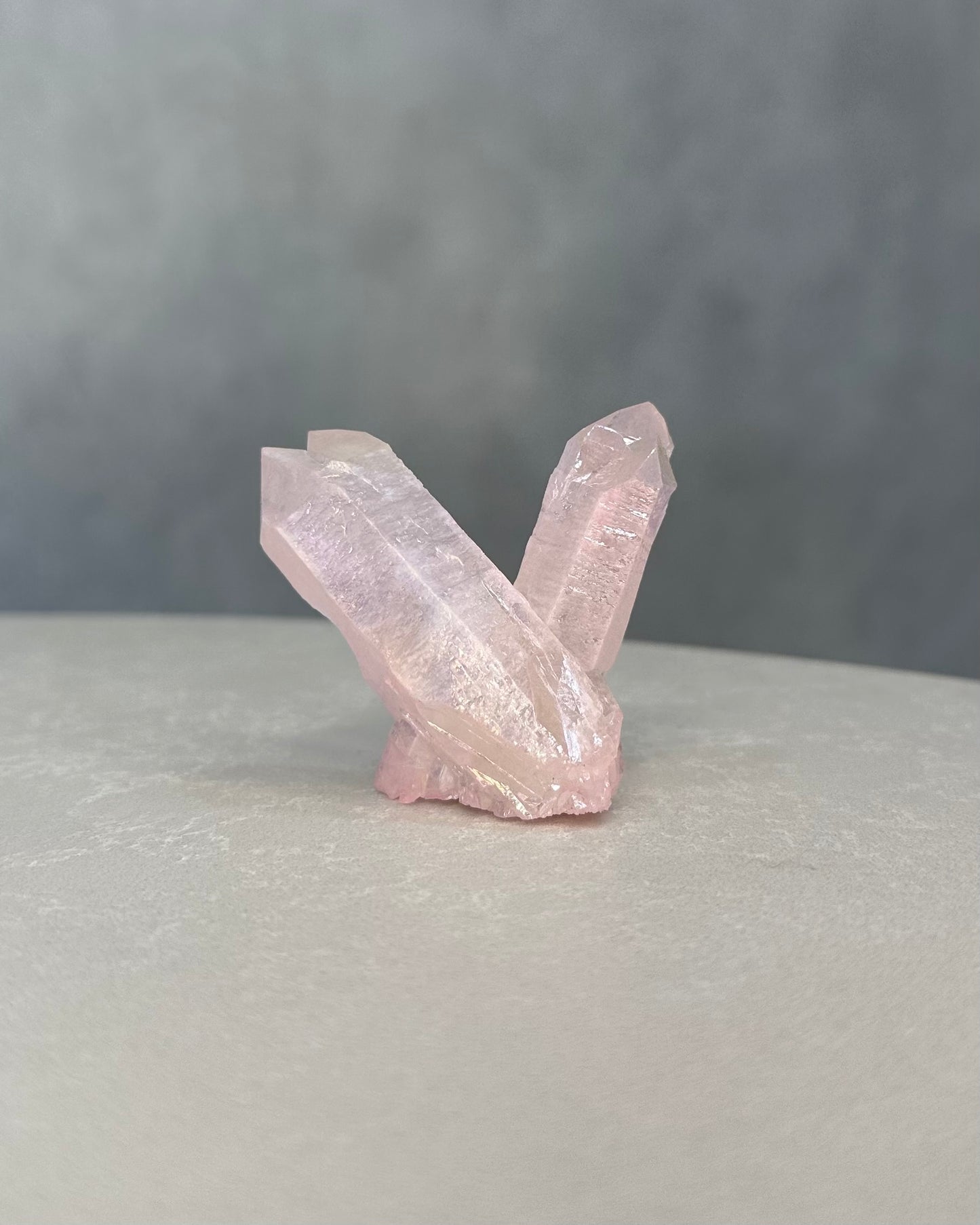 AURA CLUSTER PINK QUARTZ 01