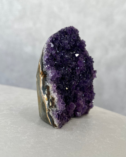 AMETHYST GEODE CLUSTER 04