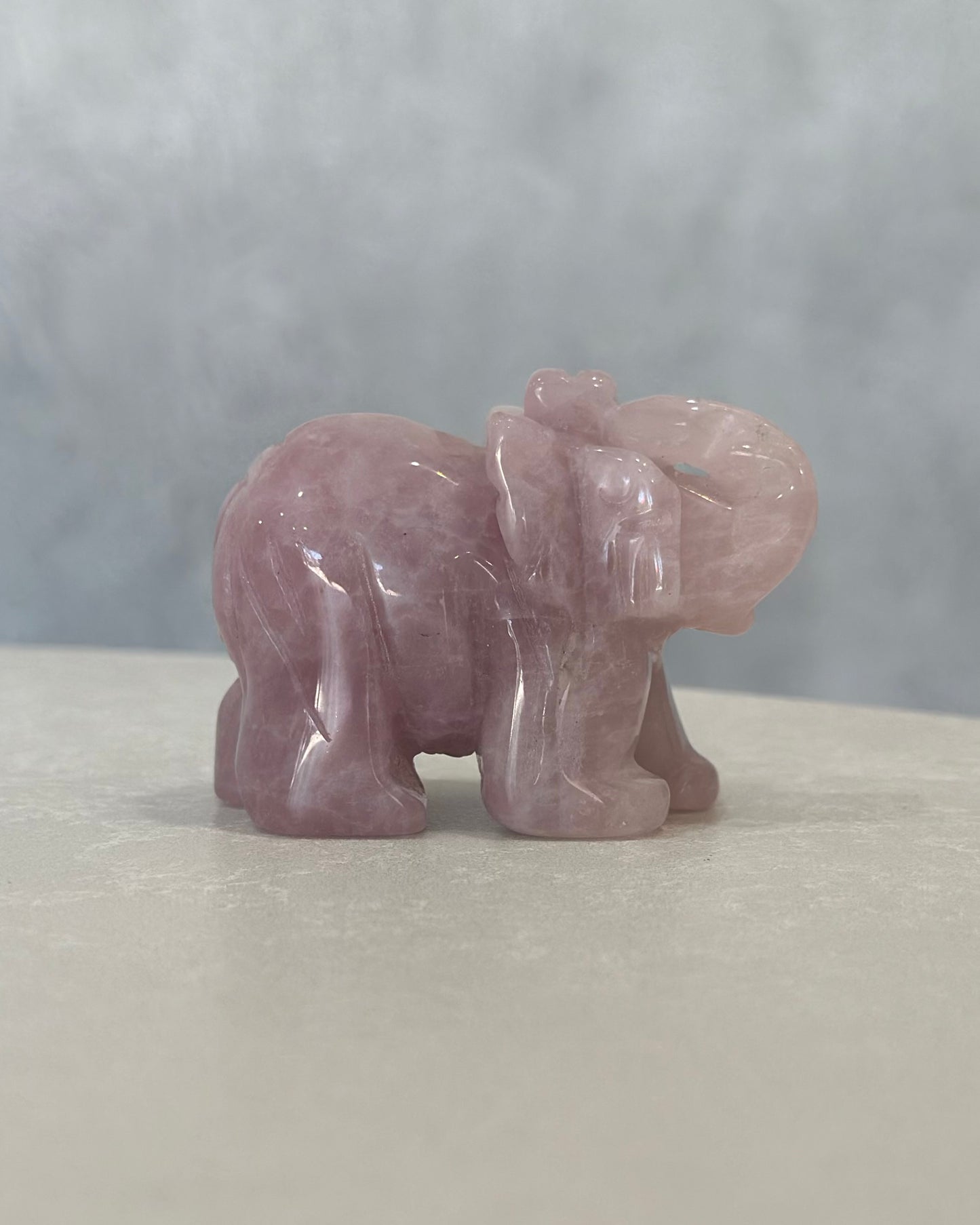 ROSE QUARTZ ELEPHANT CARVING 02