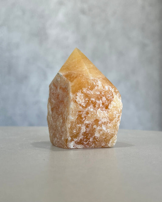 ORANGE CALCITE POINT 02