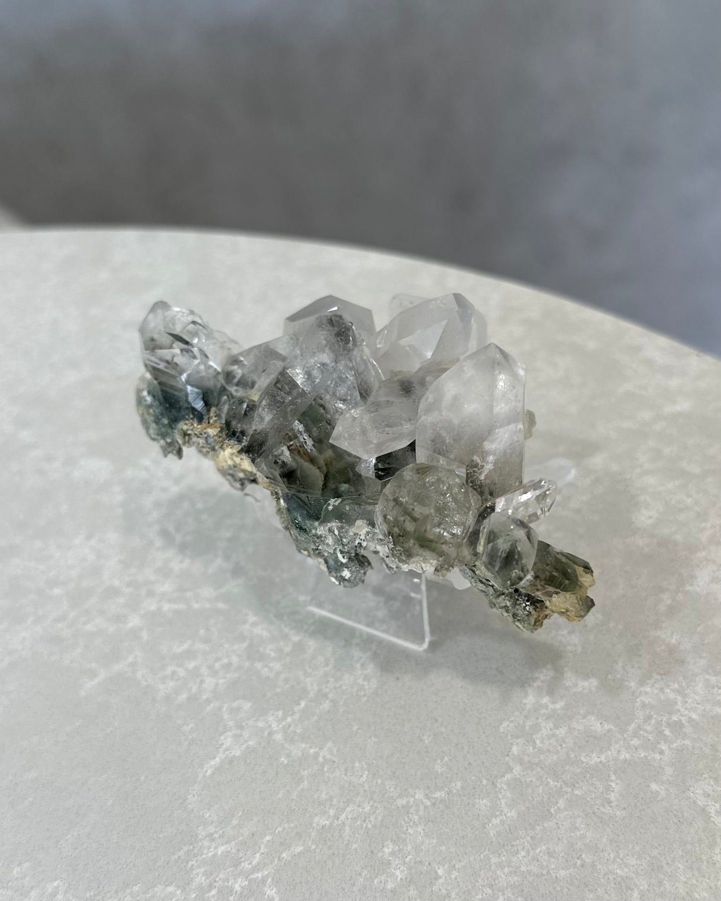 CLEAR QUARTZ CLUSTER 01