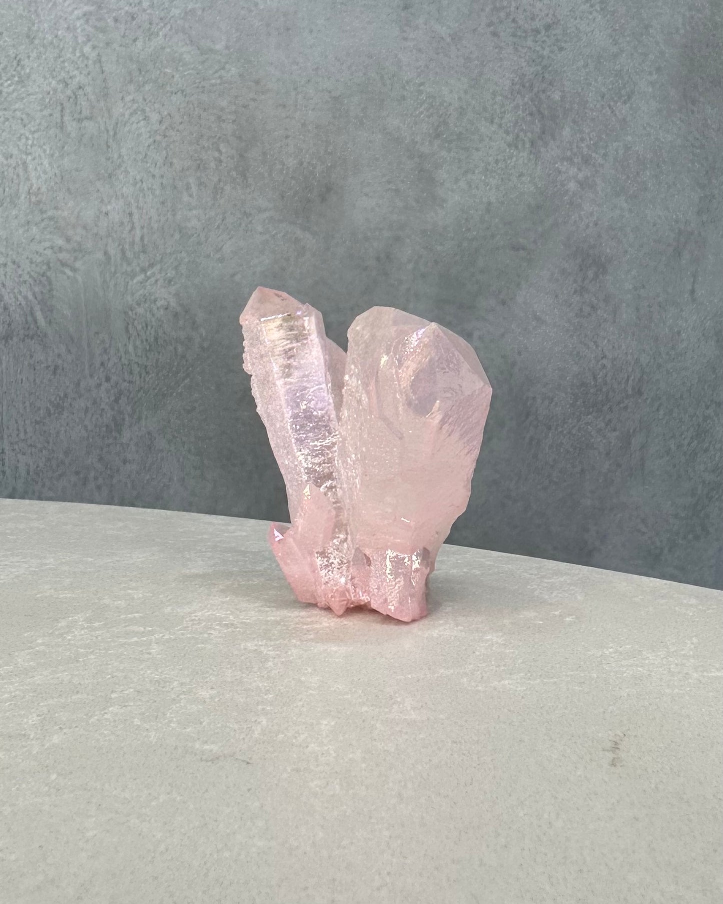 AURA CLUSTER PINK QUARTZ 01