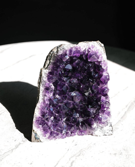 AMETHYST GEODE CLUSTER 01