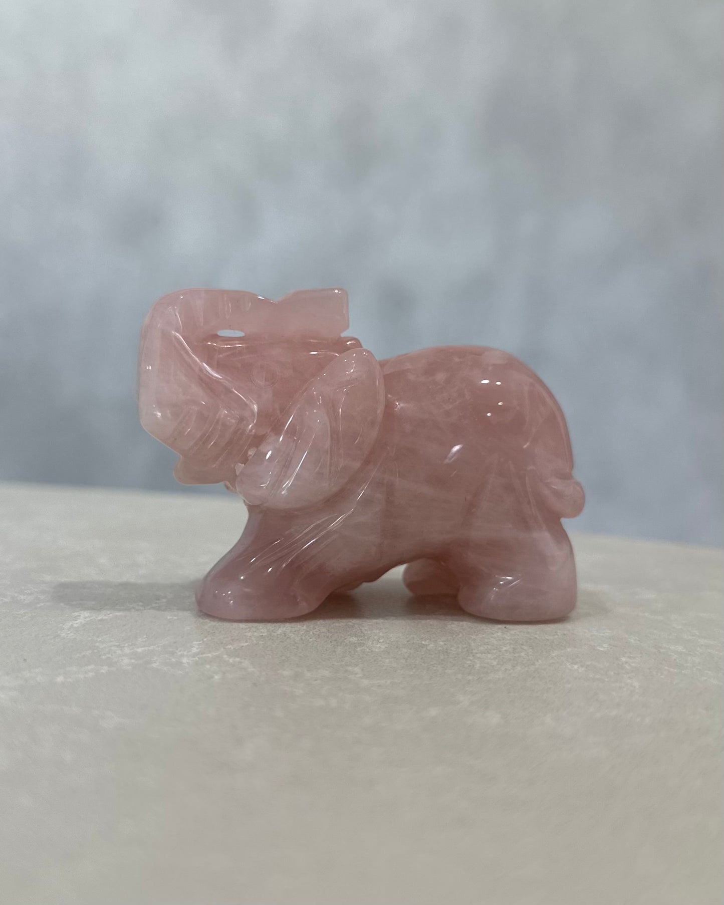 ROSE QUARTZ ELEPHANT CARVING 01