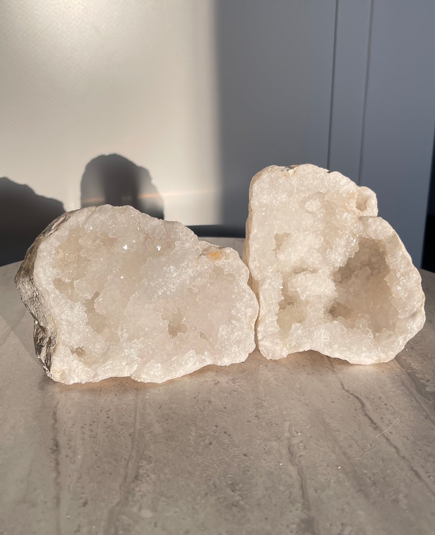 XL CLEAR QUARTZ GEODE CAVES PAIR 02