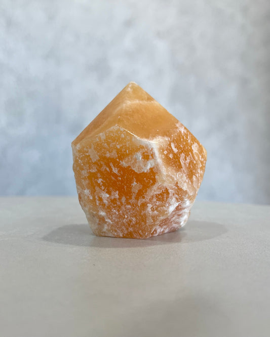 ORANGE CALCITE POINT 01