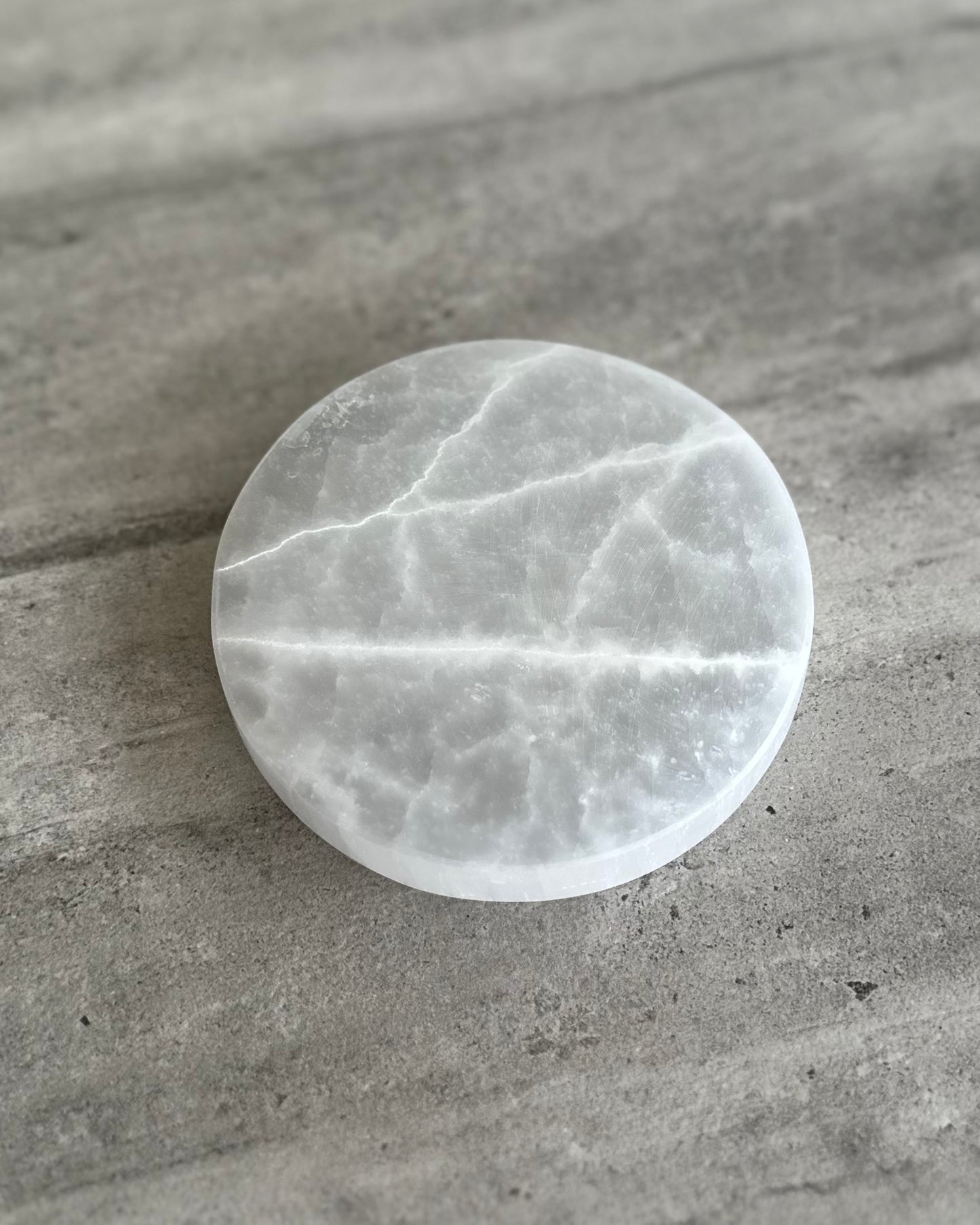 LARGE SELENITE CHARGING PLATE ROUND