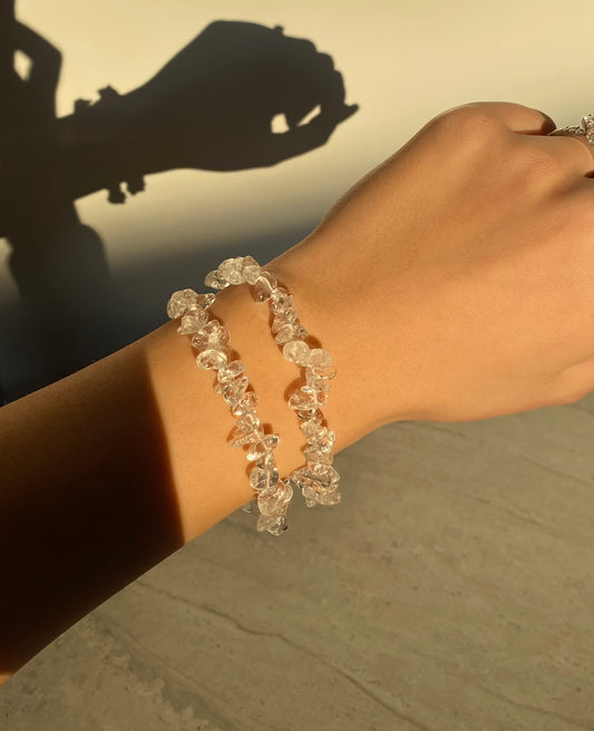 CLEAR QUARTZ CHIPS BRACELET