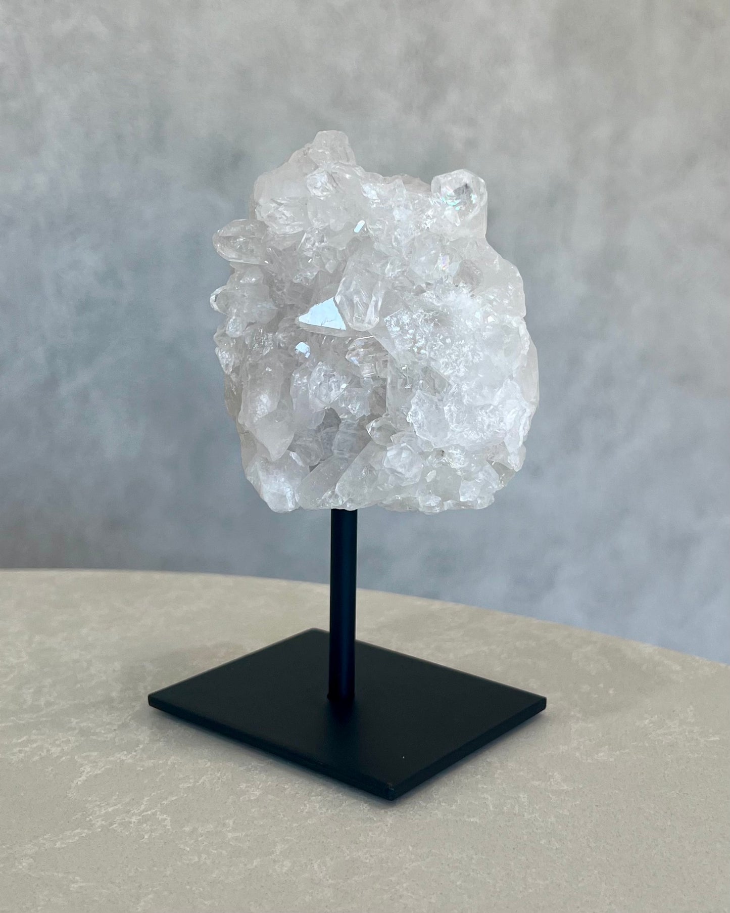 CLEAR QUARTZ CLUSTER ON STAND 01