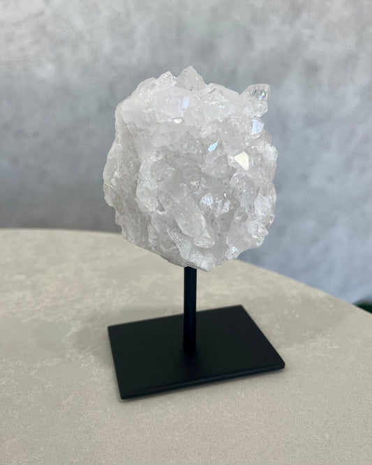 CLEAR QUARTZ CLUSTER ON STAND 01