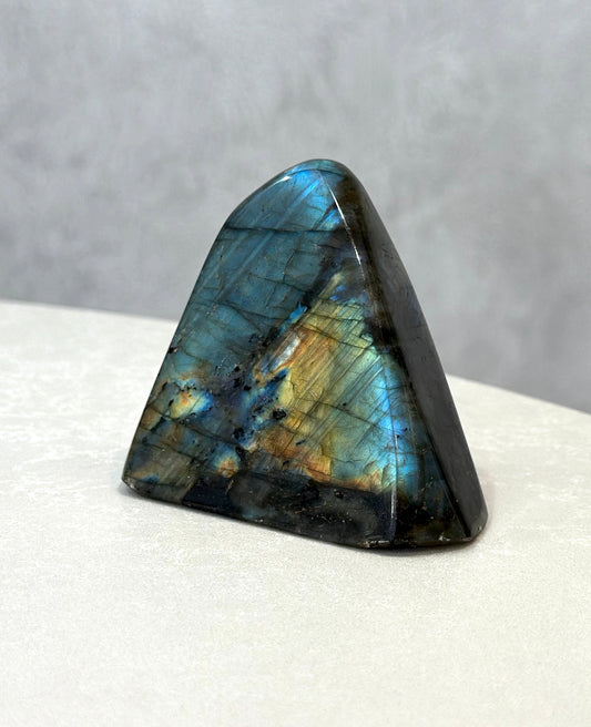 LABRADORITE 01