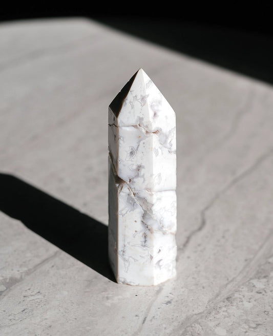 WHITE AGATE DRUZY TOWER 01